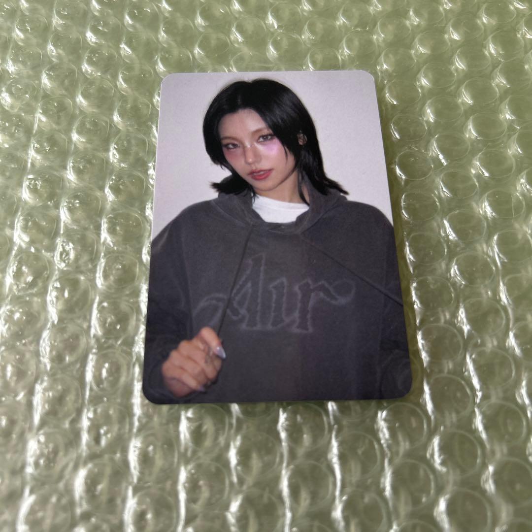 ITZY イェジ 両面 トレカ Air パーカー hoodie オンライン限定