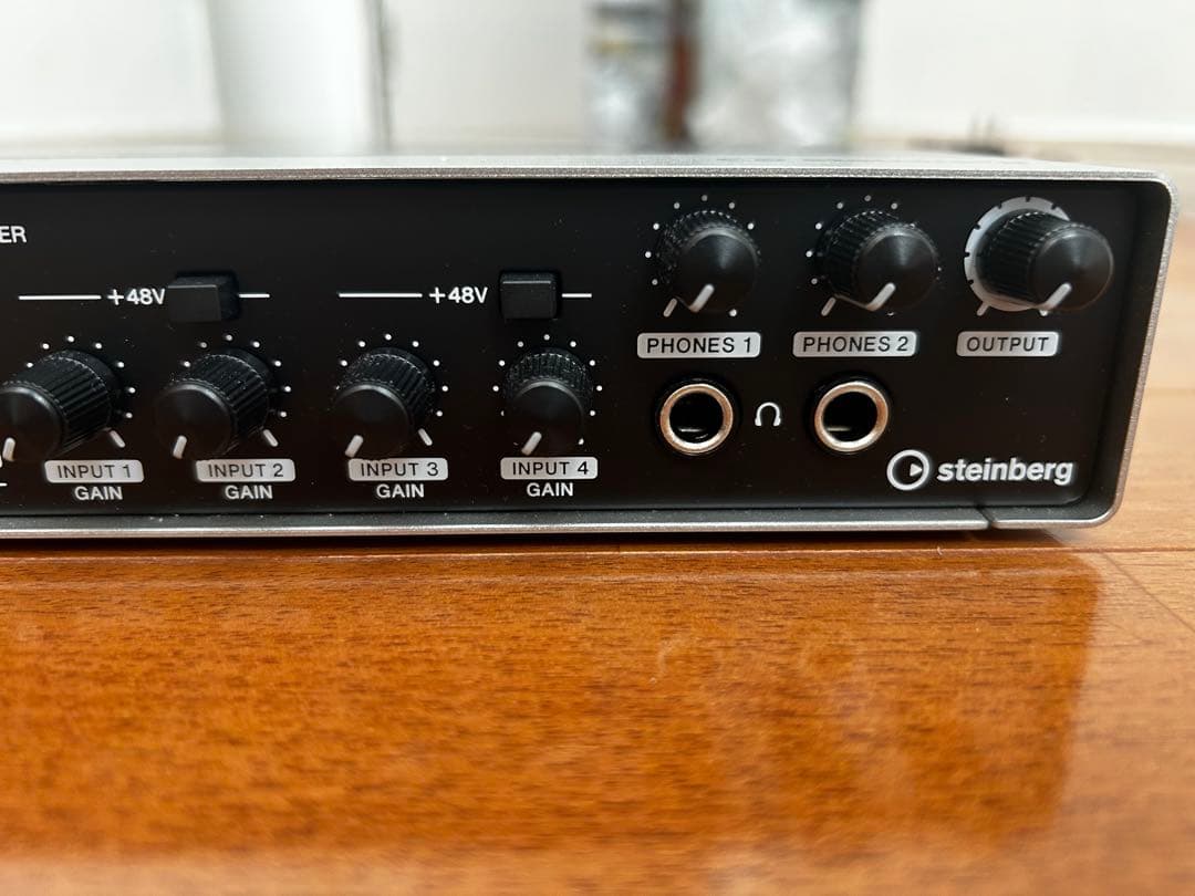 Steinbergスタインバーグ UR44 オーディオインターフェース