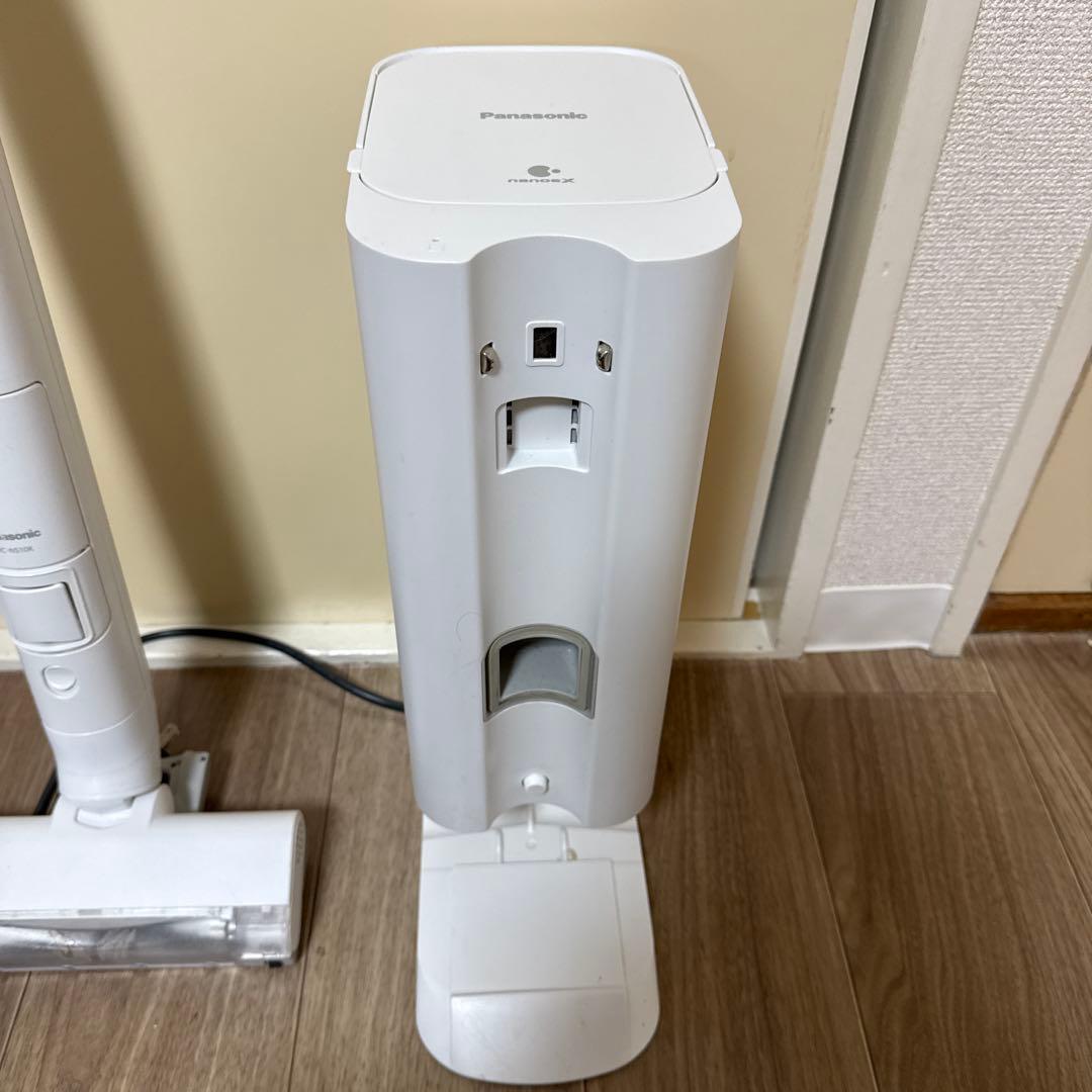 【動作確認済】Panasonic 充電式掃除機 MC-NS10K【紙パック付】